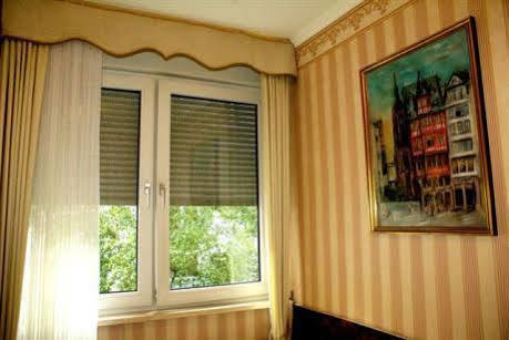 Hotel Mozart 美因河畔法兰克福 外观 照片